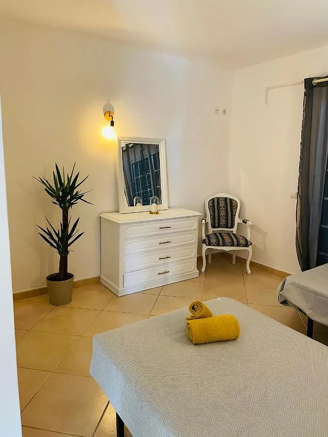Travellers Guesthouse Lagos Pensjonat