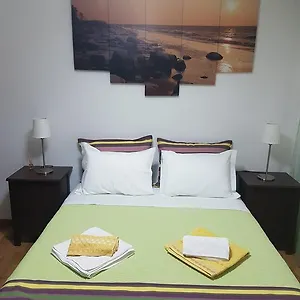 Oliveira Apartment